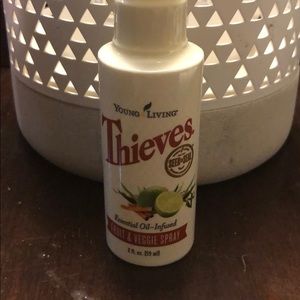 Thieves Fruit and Veggie Spray